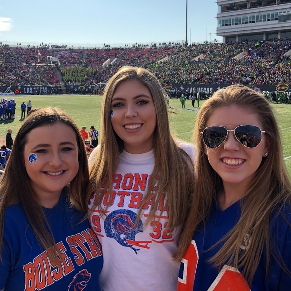 Meet your Posher, Paige - Picture 2 of 2